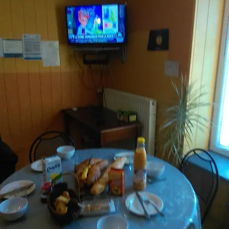 Aux 3 Loups Apartment *