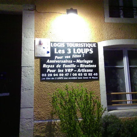 Aux 3 Loups Apartment *