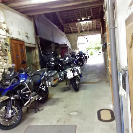 Aux 3 Loups Apartment